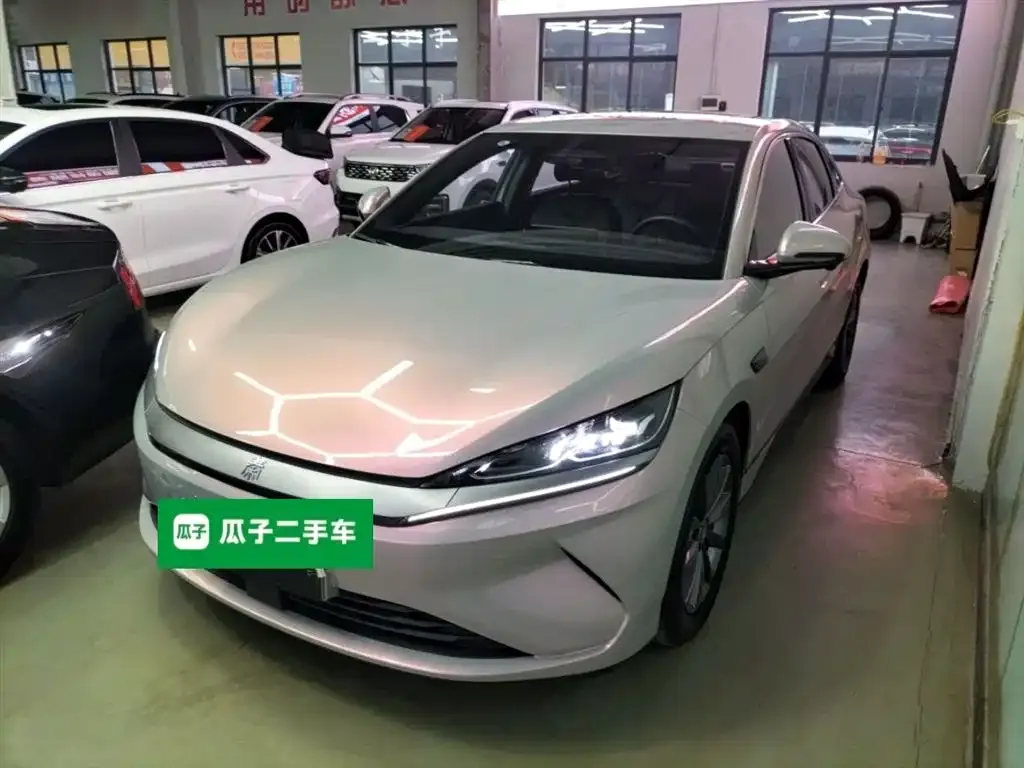 BYD Qin L — фото 9