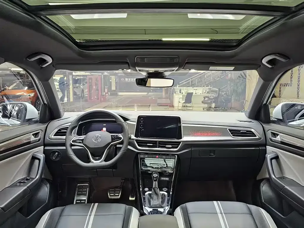 Volkswagen T-Roc 2024 из CN, фото 3