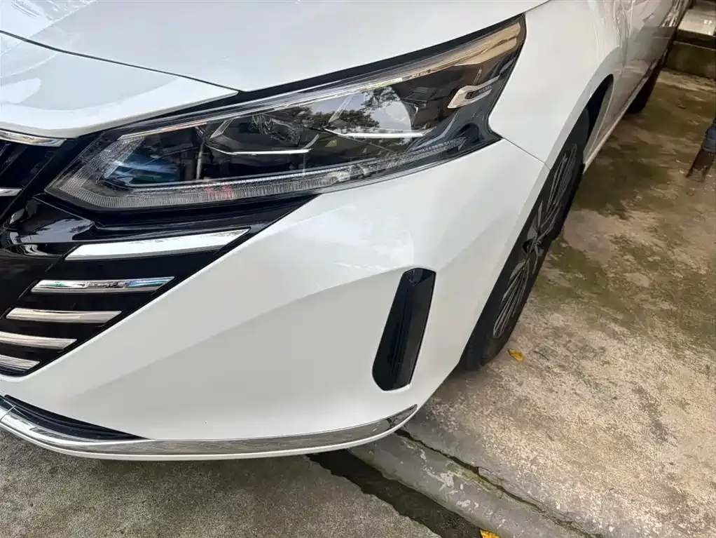 Nissan Teana — фото 3