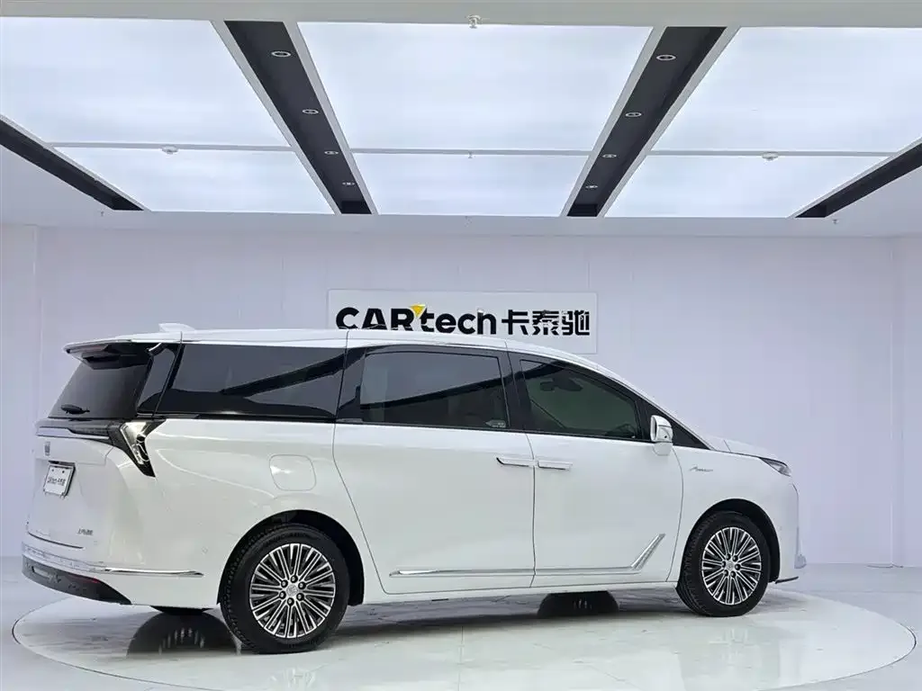 Buick GL8 Hybrid 2024 из CN, фото 3