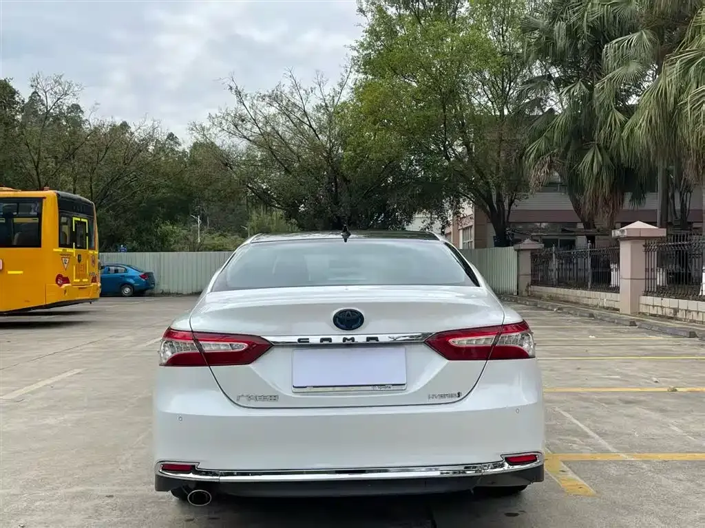 Toyota Camry 2023 из CN, фото 3