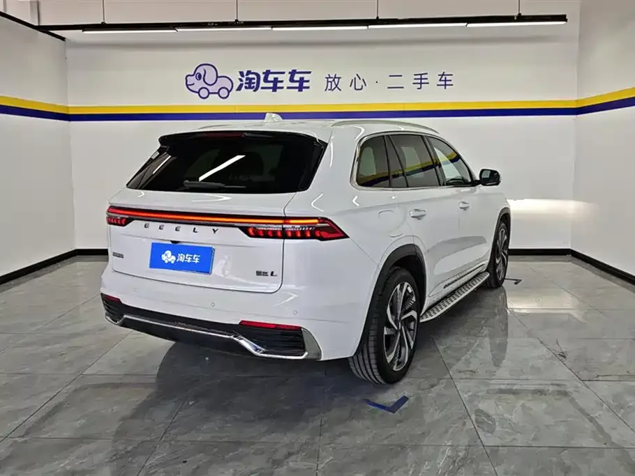 Geely Xingyue L — фото 9