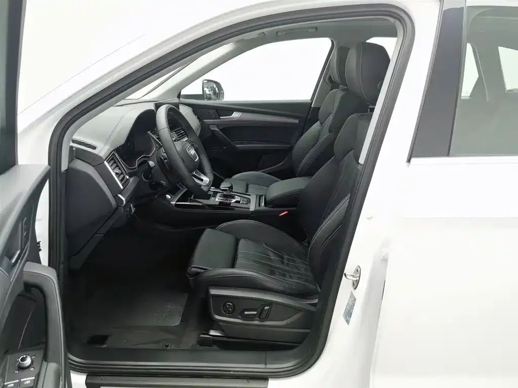 Audi Q5L 2022 из CN, фото 6