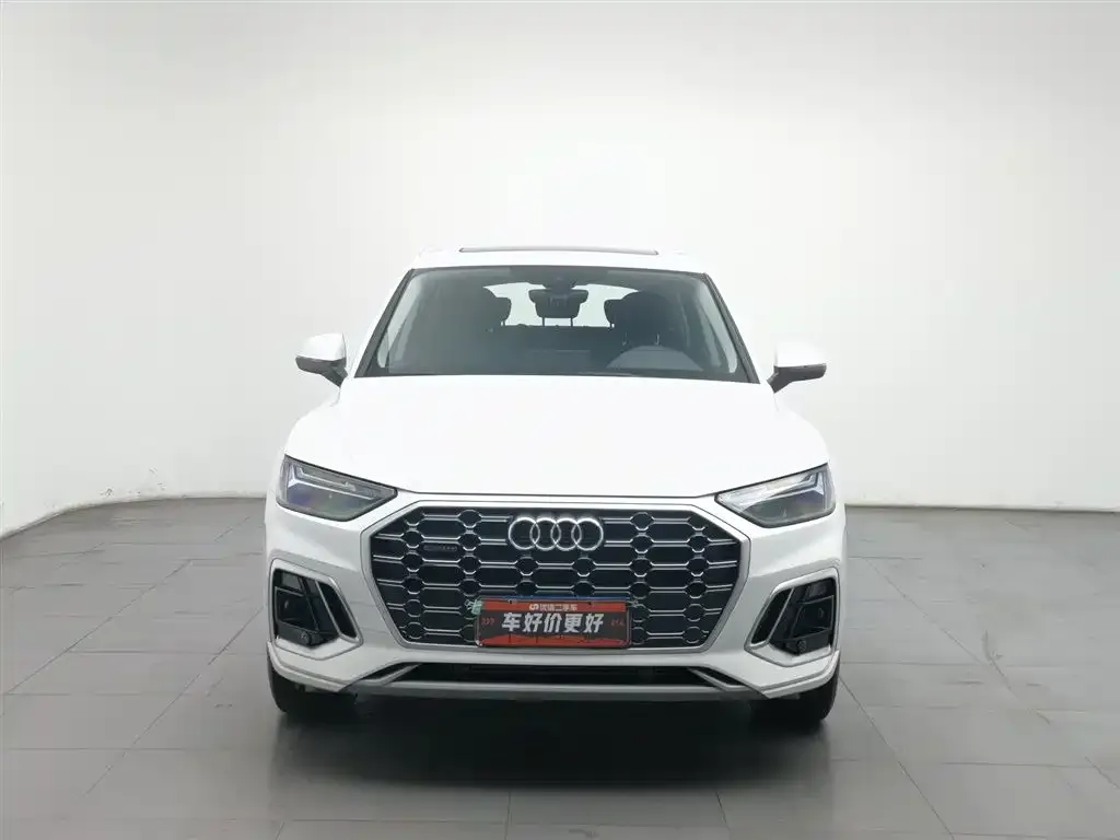Audi Q5L 2022 из CN, фото 5
