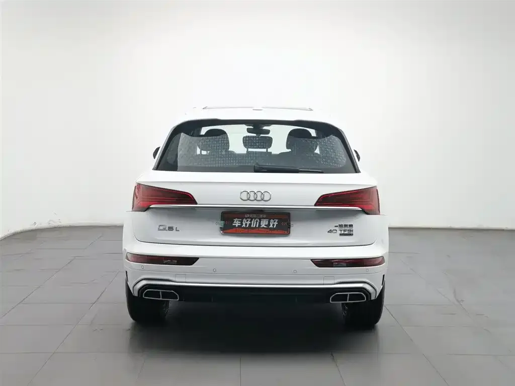 Audi Q5L 2022 из CN, фото 2