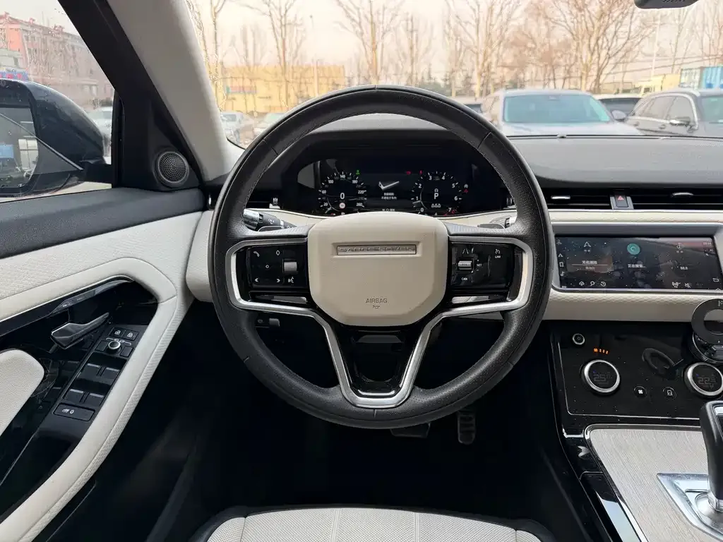 Land Rover Evoque — фото 10