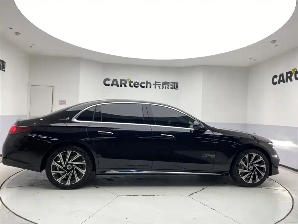 Mercedes-Benz E-Class 2024 из CN, фото 4