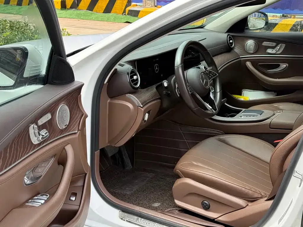 Mercedes-Benz E-Class 2021 из CN, фото 2