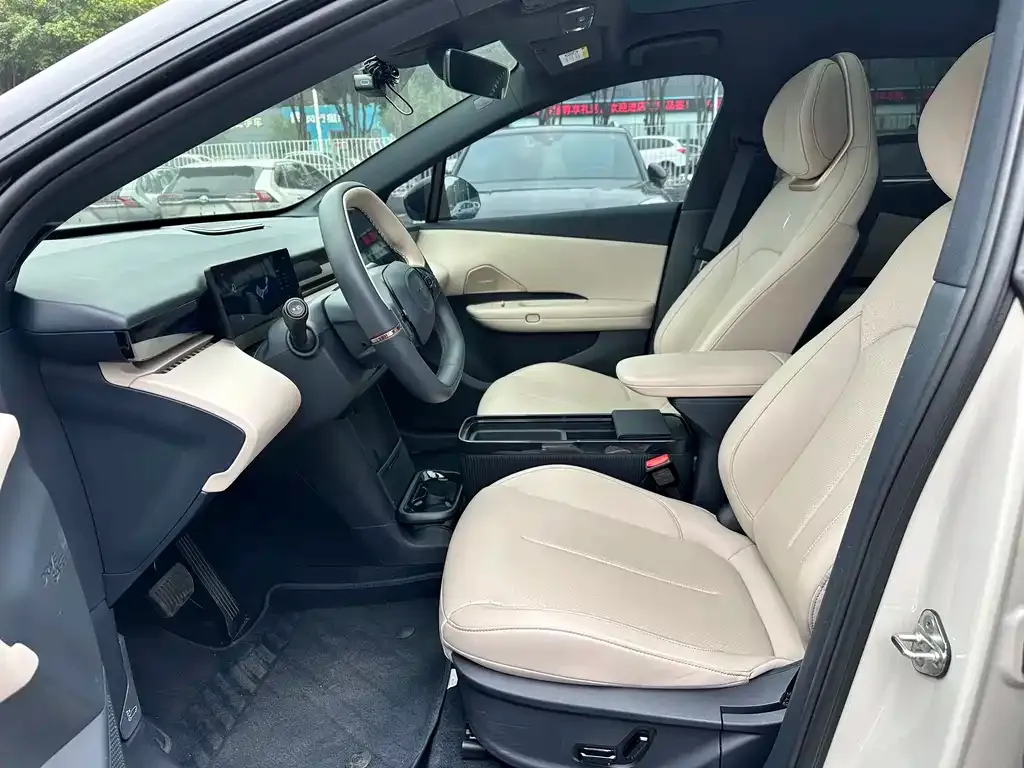Lynk & Co Z20 2025 из CN, фото 4