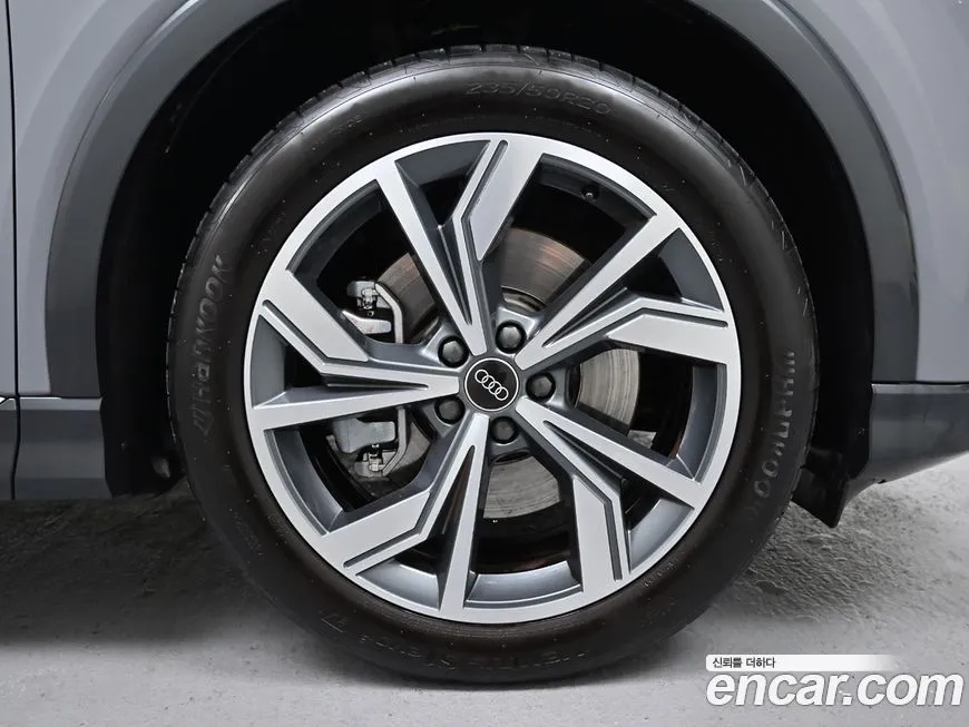 Audi Q4 e-tron 2023 из KR, фото 9