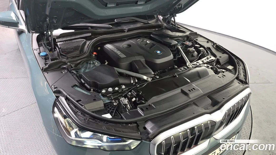 BMW 5-Series 2024 из KR, фото 9