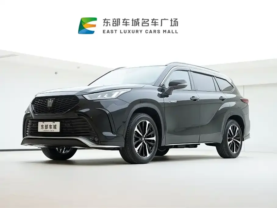 Toyota Crown Kluger 2023 из CN, фото 1