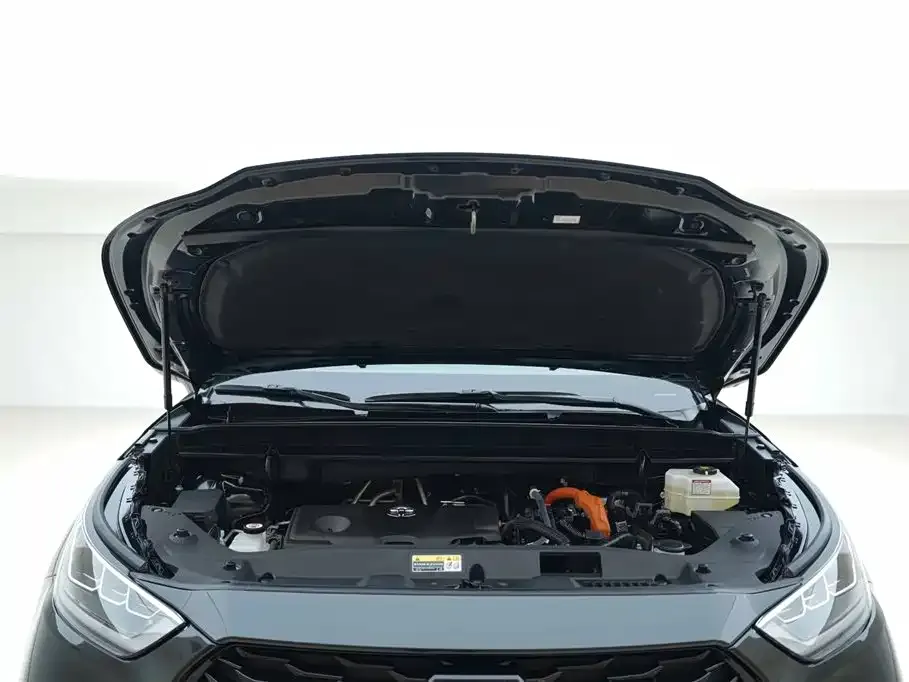Toyota Crown Kluger 2023 из CN, фото 10