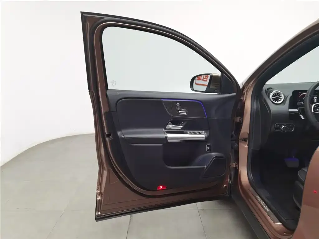 Mercedes-Benz EQA 2023 из CN, фото 3