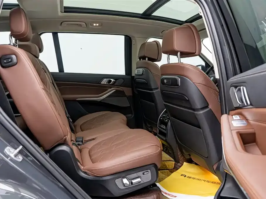 BMW X7 2023 из CN, фото 7