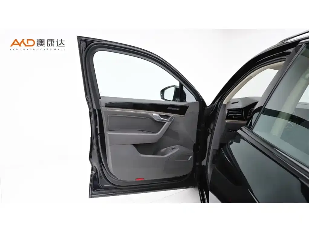 Volkswagen Touareg 2021 из CN, фото 10