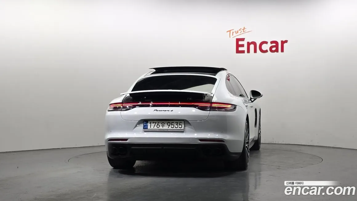 Porsche Panamera 2023 из KR, фото 2