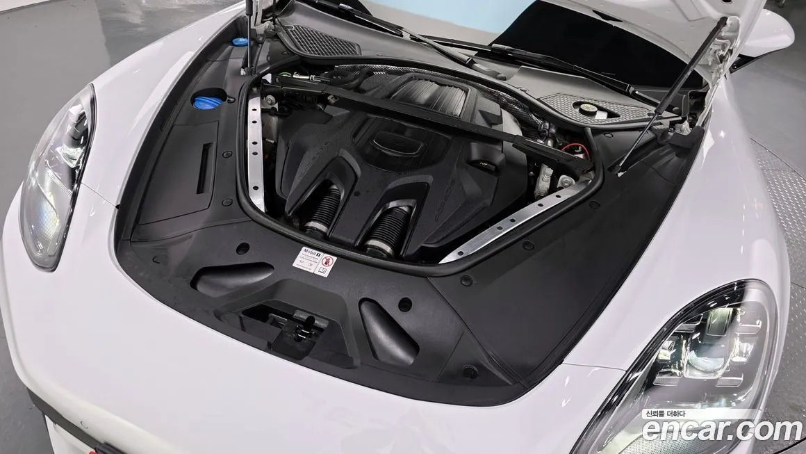 Porsche Panamera 2023 из KR, фото 4