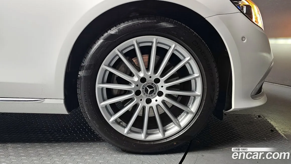 Mercedes-Benz E-Class 2023 из KR, фото 6