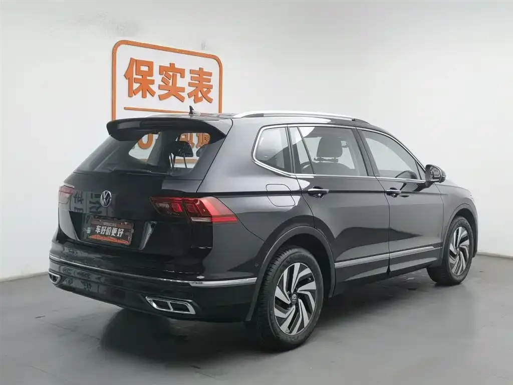 Volkswagen Tiguan L — фото 2