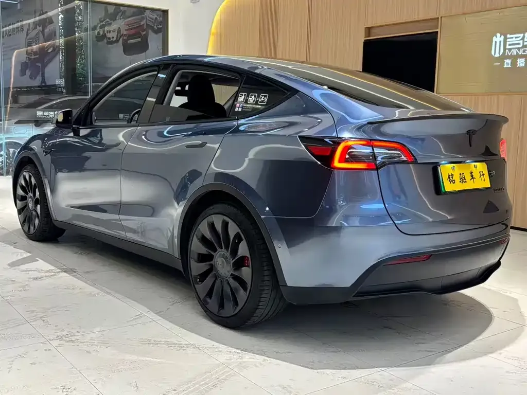 Tesla Model Y 2023 из CN, фото 7