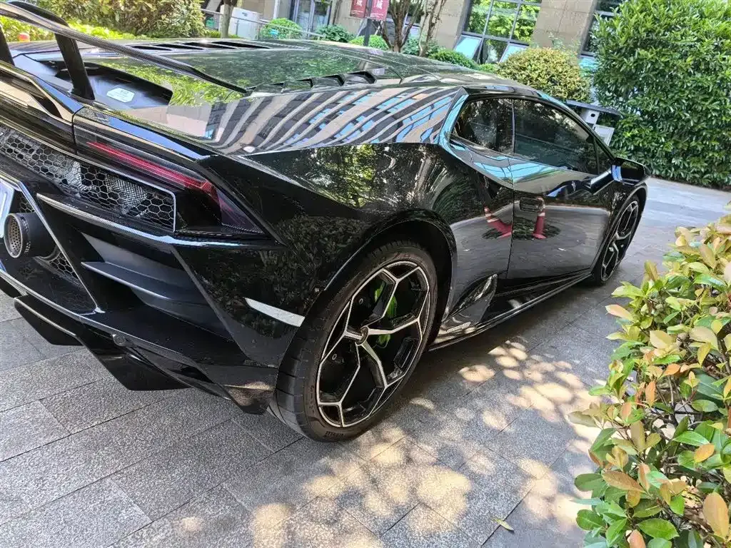 Lamborghini Huracan — фото 8