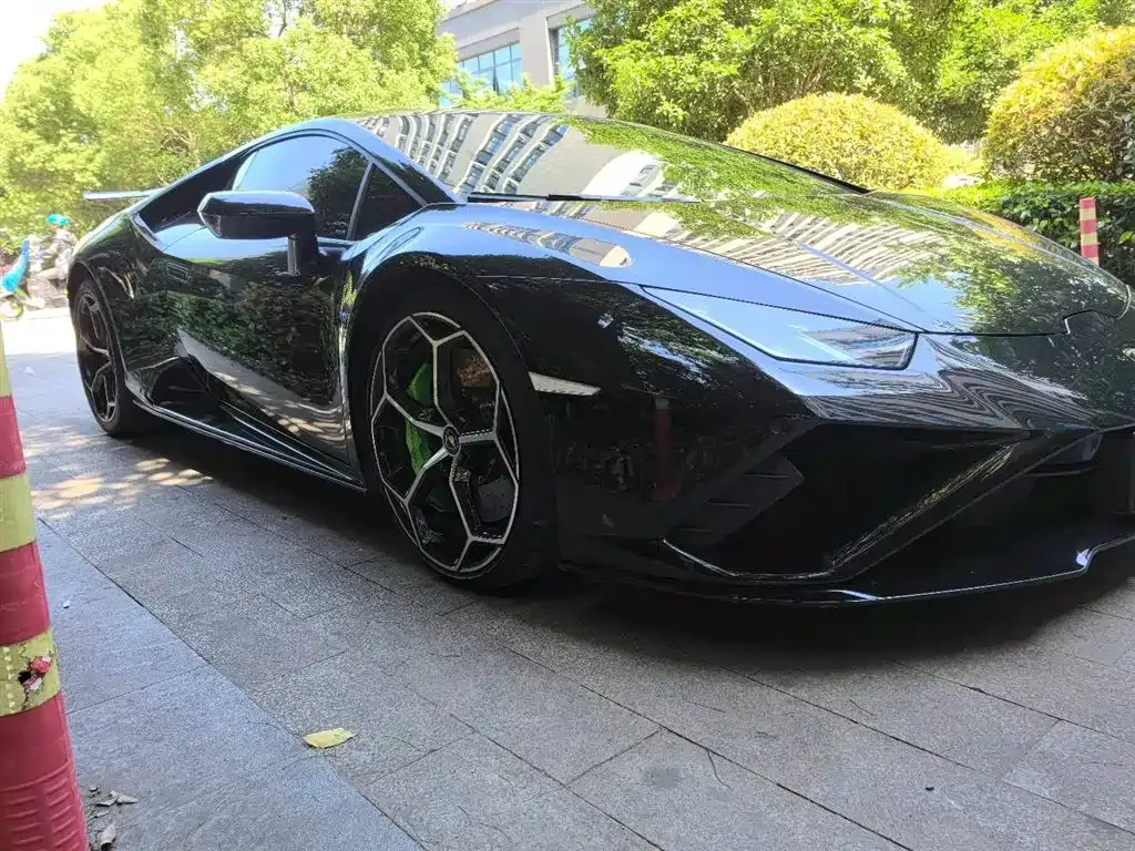 Lamborghini Huracan — фото 5