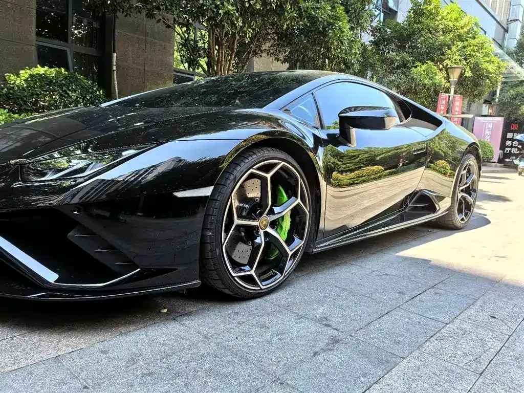 Lamborghini Huracan — фото 7