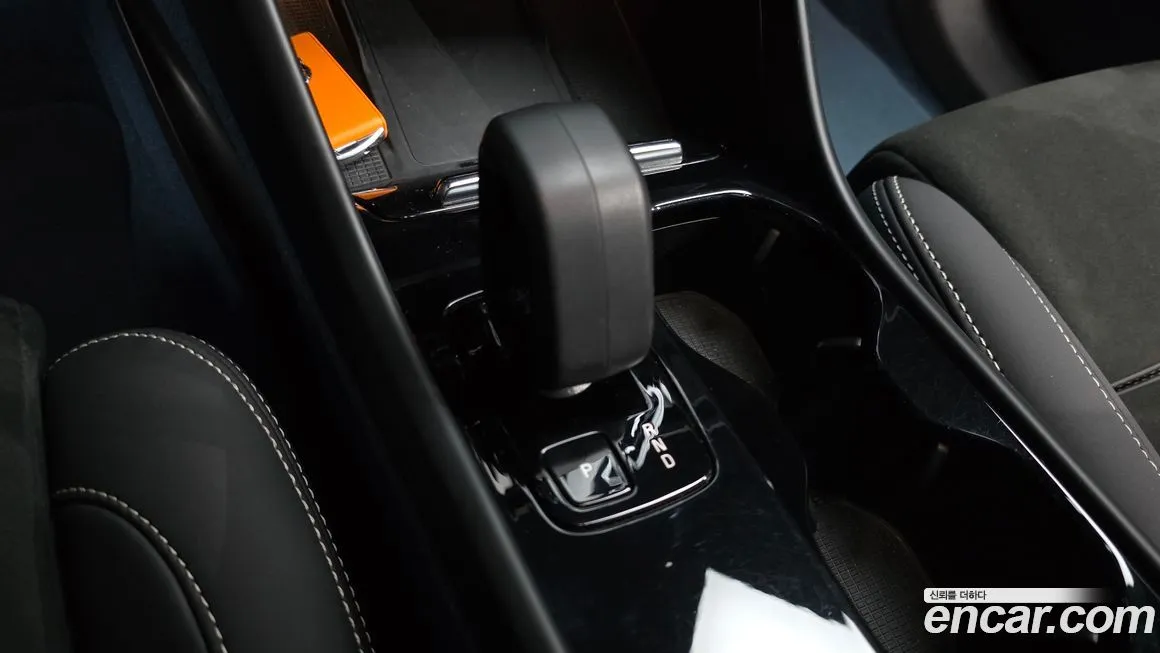 Volvo C40 2023 из KR, фото 4