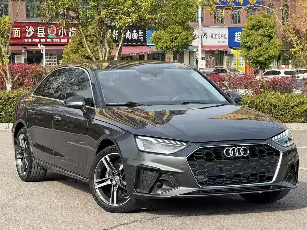 Audi A4L — фото 5
