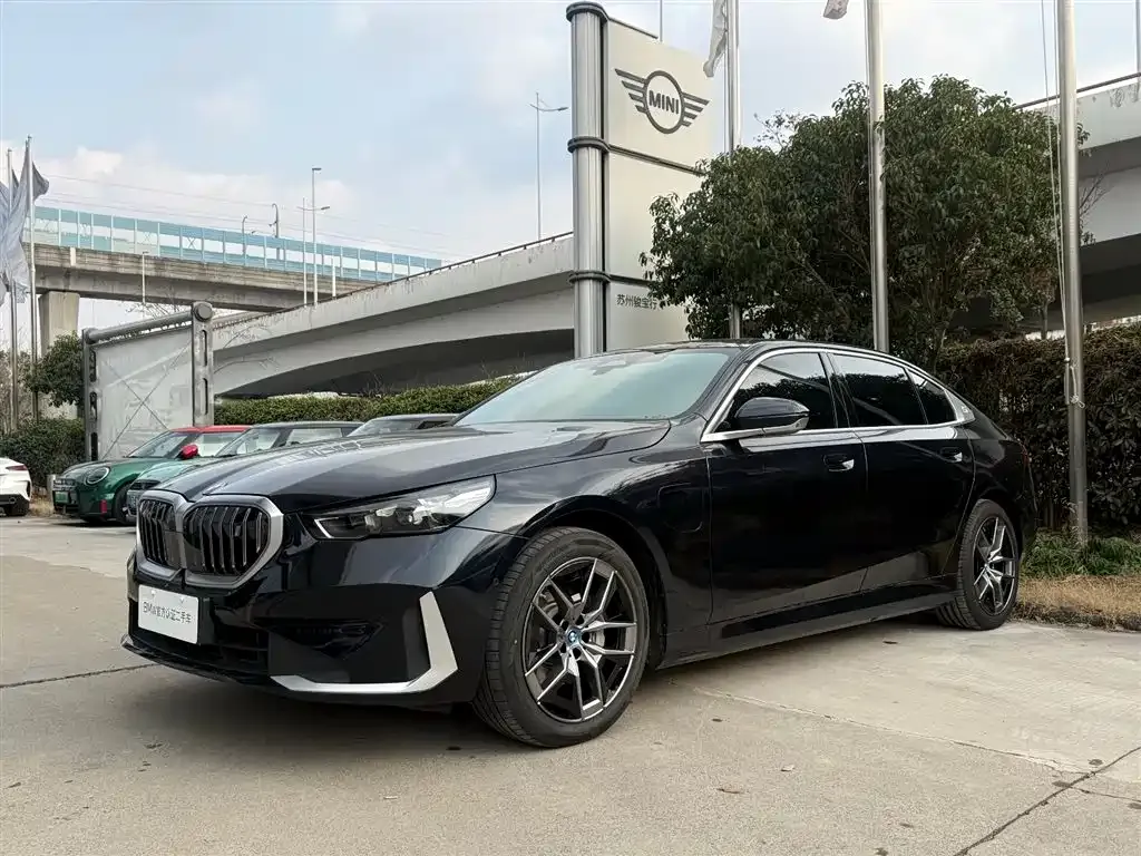 BMW i5 2025 из CN, фото 1