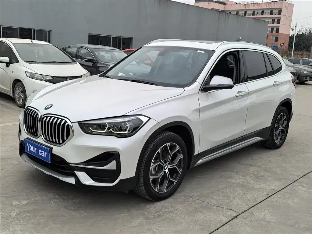 BMW X1 — фото 1
