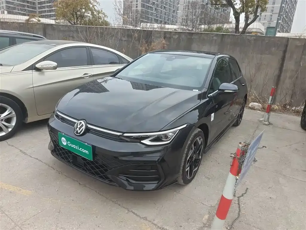Volkswagen Golf 2025 из CN, фото 10