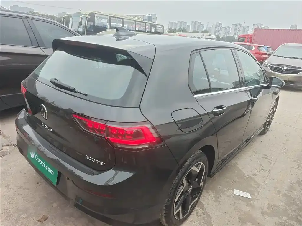 Volkswagen Golf 2025 из CN, фото 3