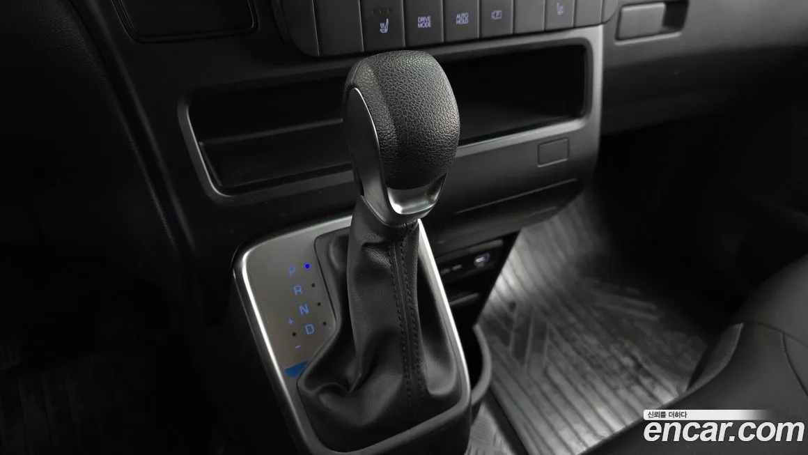 Hyundai Staria — фото 3