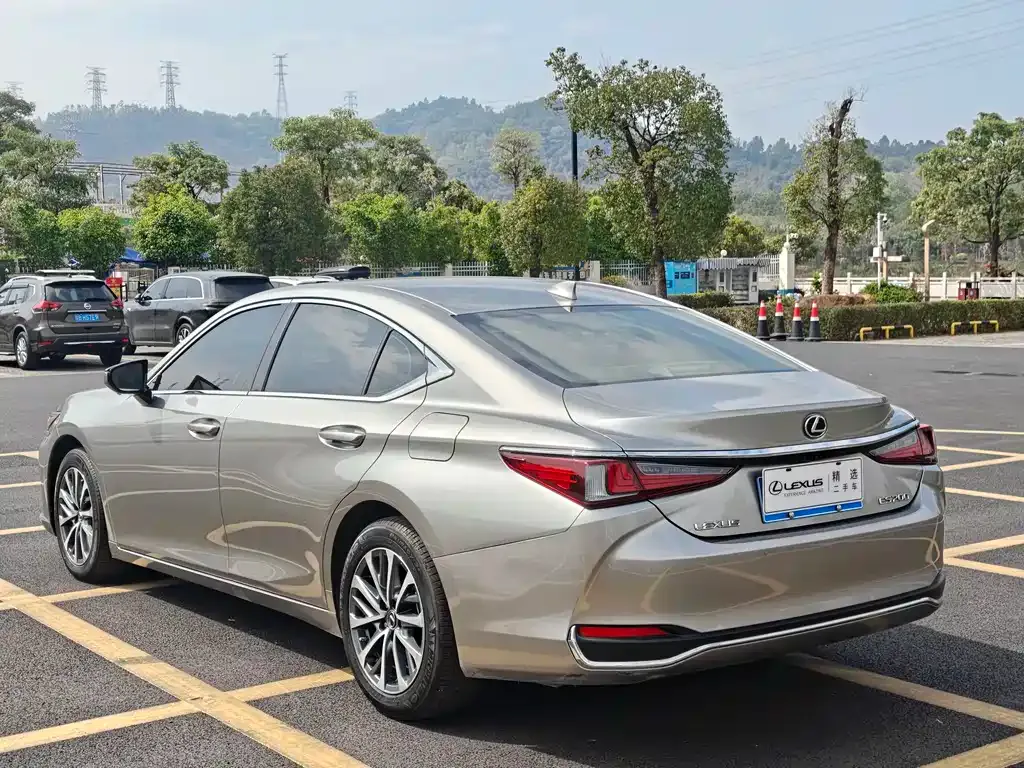 Lexus ES 2024 из CN, фото 8