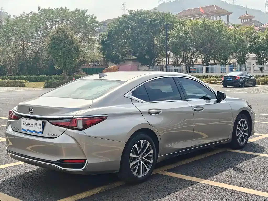 Lexus ES 2024 из CN, фото 6