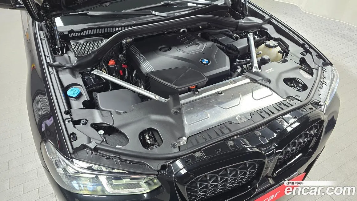 BMW X4 2025 из KR, фото 8
