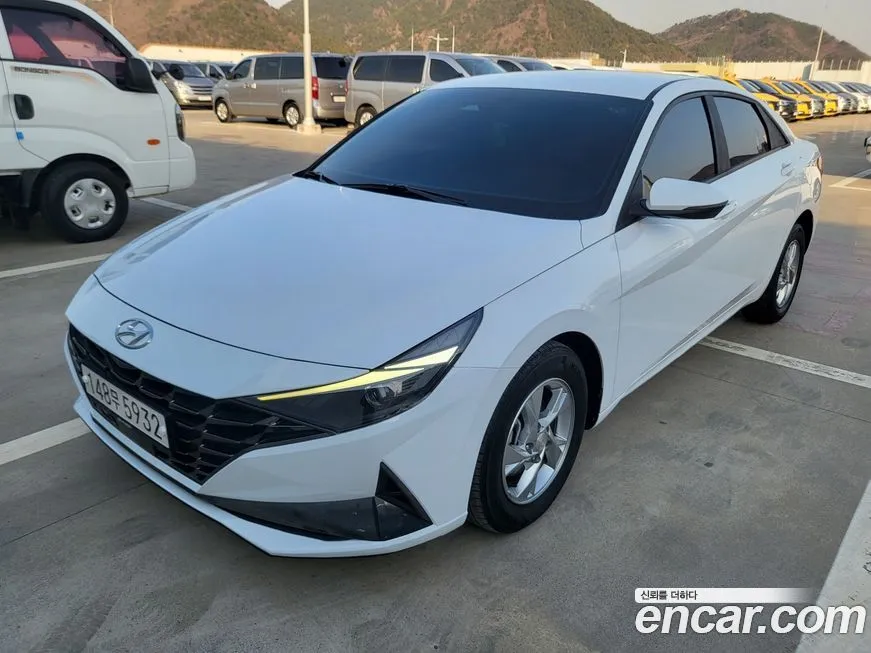 Hyundai AVANTE — фото 5