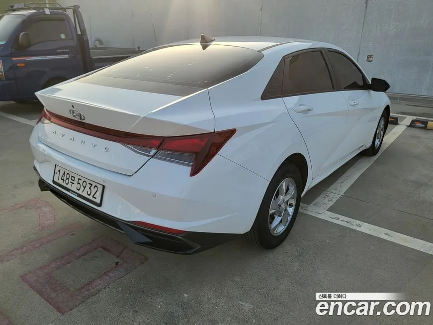 Hyundai AVANTE — фото 8