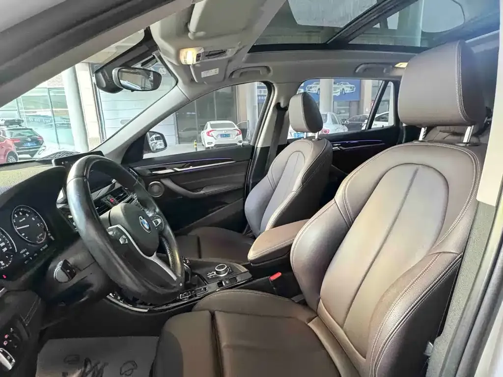BMW X1 2021 из CN, фото 3