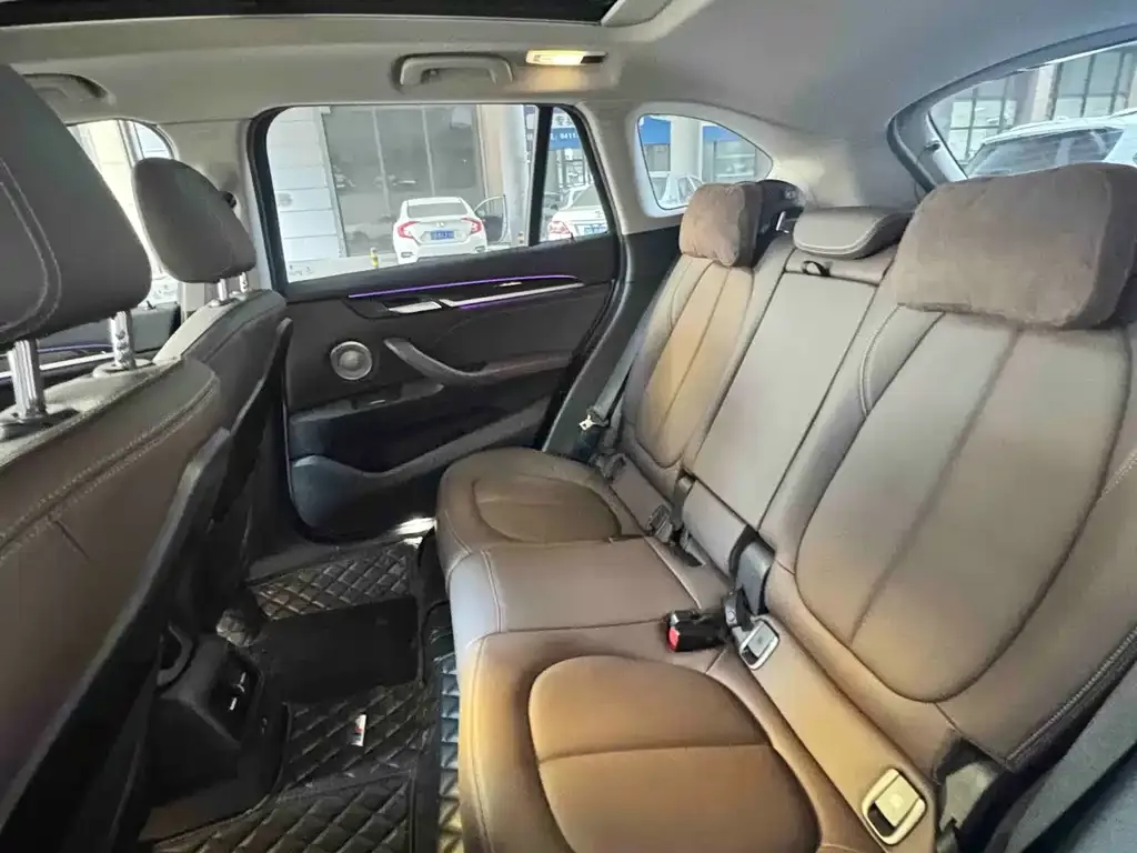 BMW X1 2021 из CN, фото 4