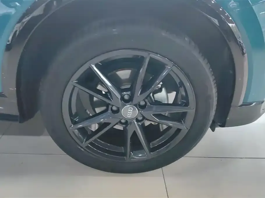 Audi Q2L 2021 из CN, фото 5