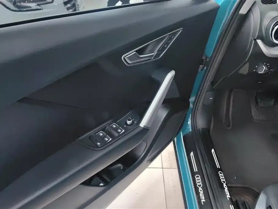 Audi Q2L 2021 из CN, фото 6