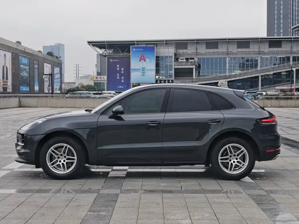 Porsche Macan 2021 из CN, фото 7