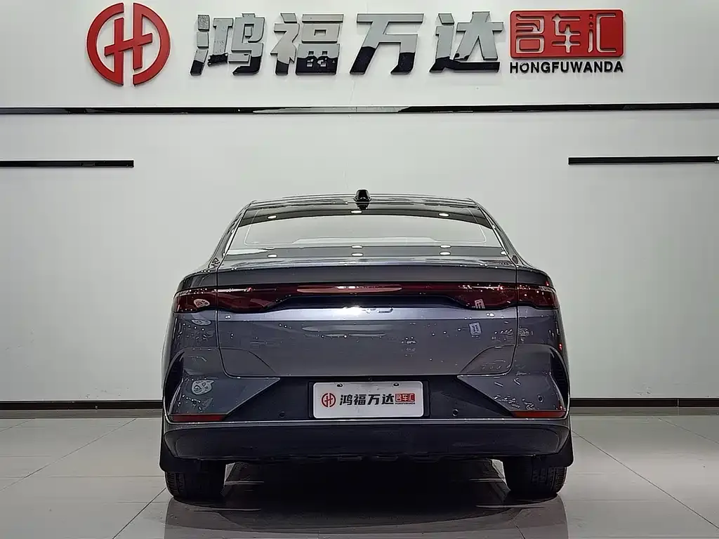 BYD Qin L — фото 9