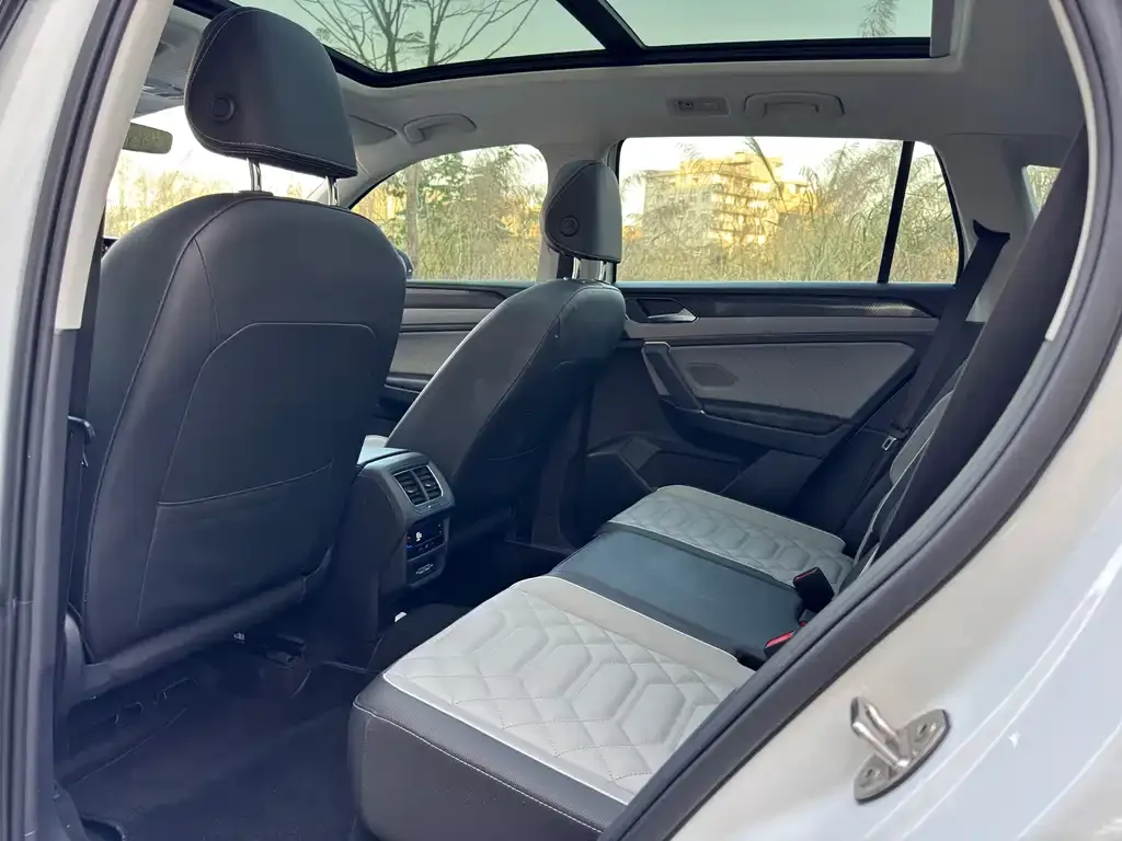 Volkswagen Tayron 2022 из CN, фото 8