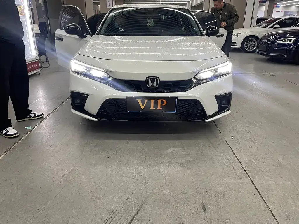 Honda Civic 2022 из CN, фото 2