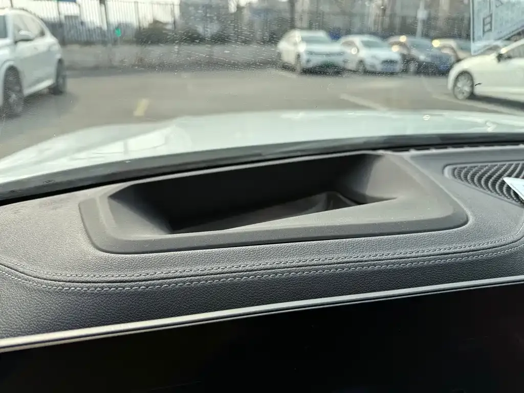 BMW i3 2023 из CN, фото 8