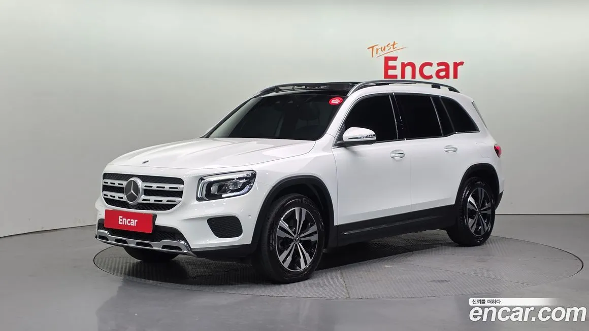 Mercedes-Benz GLB-Class — фото 1